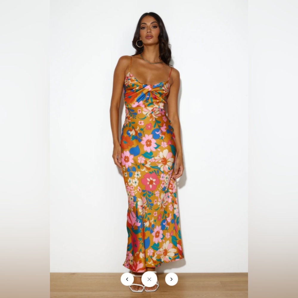 Never worn Hello Molly Dress!